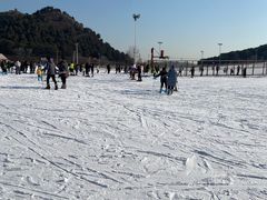 -十三陵雪世界滑雪场