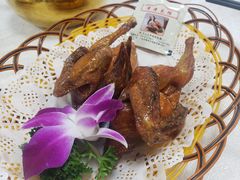 中山石岐冰皮乳鸽-津津菜馆(绝没分店)