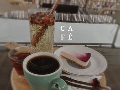 -唐咖精品咖啡(大理古城手冲店)