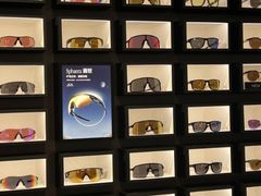 -LensCrafters亮视点·OAKLEY精选(静安嘉里中心店)