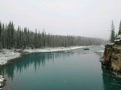 -阿萨巴斯卡瀑布观景点