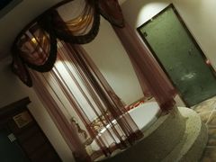 -汤臣海派理疗公馆