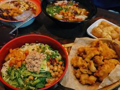-爆炸头阿姨小四川正宗川味小吃(无任何分店)