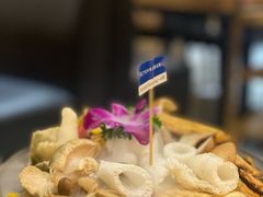 -一朵菌·野生菌探索家火锅(南亚店)