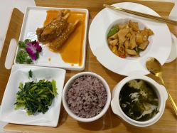 -艾薇朵朵全套房月子中心(江宁店)