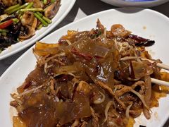 -百味地锅鸡(二店·财校分店)