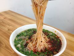 -马德元纯汤牛肉面(太奥广场店)