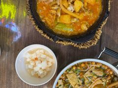 -丽丽三鲜螺蛳粉(田林路店)