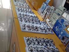 -诺柯视眼镜-蔡司依视路官方工厂店(淞南一店)