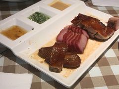 -新大咀港式茶餐厅(宝山万达店)