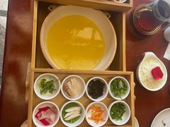-云南荟·湖畔领宴(领事馆店)