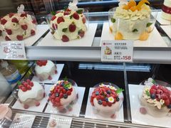 -花花卷卷·鲜食蛋糕(静安久光百货店)