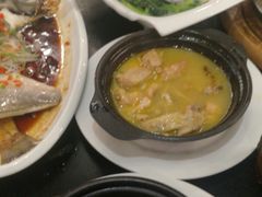 -河畔春天时尚餐厅