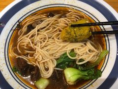 -霸蛮湖南菜·牛肉粉(荣京西街店)