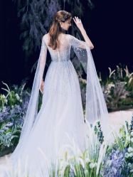 -不晚国际婚纱礼服