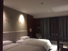 -广州汇华希尔顿逸林酒店