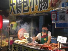 -六合夜市
