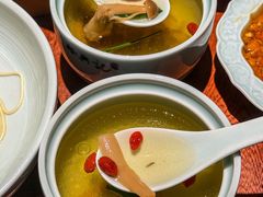 -裕兴记•蟹黄面馆(人民广场店)