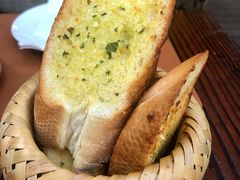 -Golden Lily河内巴黎法越料理餐厅(建国西路店)