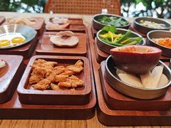 -银米·云南传统过桥米线(双廊黑金冠店)