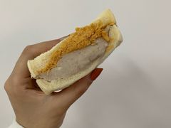 -沁屋面包店(人民东路店)