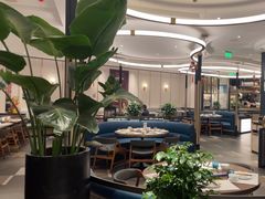 -港丽餐厅(正大店)