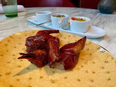 脆皮妙龄鸽-新荣记(新源南路店)