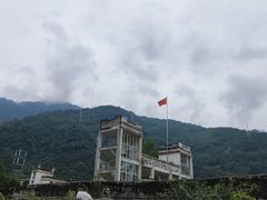 -四川汶川特大地震漩口中学遗址
