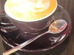 -梁鸿湿地丽笙度假酒店大堂吧