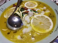 老坛酸菜鱼-贝贝龙虾·音乐餐厅(昌平东关店)