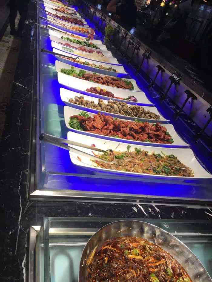 九寸花汀烤肉火锅自助-"恭贺大铁北又来一家大型自助烤肉,还是新开.