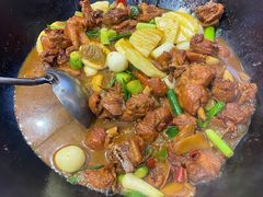 -鲁员外地锅鸡地锅鱼(龙湖江东天街店)