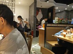大堂-李子坝梁山鸡(北碚万达五鸡哥店)