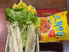 -沙胆彪炭炉牛杂煲(成都玉林店)