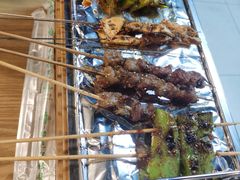 -烤满分·东北烧烤(首经贸店)