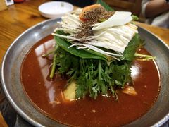 -喇喇排骨火锅·传统韩式脊骨汤(望京西园总店)