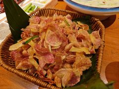 -老滇山寨•云南特色菜•地方菜•民族风情歌舞表演(金碧店)