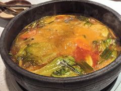 -贵府酸汤牛肉火锅·贵州老字号(飞山街店)