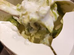 牛油果冰淇淋-麦当劳(宜安广场店)