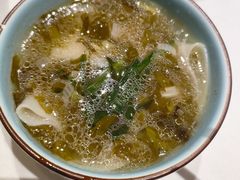 -江城小馆陕南妈妈菜·全球旅行餐厅(钟楼店)