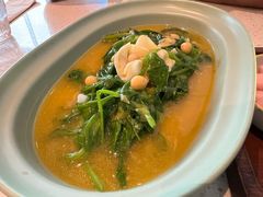 豌豆黄浸豌豆尖-半山腰·云南菜(侨福芳草地店)