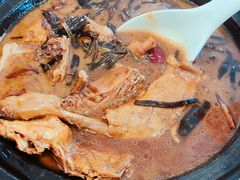 野鸭砂锅面-裕兴记·三虾面(西北街总店)