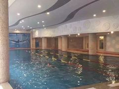 -格易美游泳馆健身房(新昆仑店)