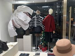 -Her Sight设计师女装集合店(静安华山路店)