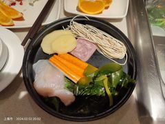 -海底捞火锅鲜切牛肉主题店(长寿路店)