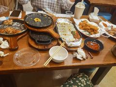 -老东镇啤酒屋海鲜加工·蒸汽海鲜·海鲜烧烤(台东店)