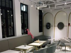 -Fridi Patisserie Cafe