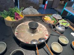 -芸山季·云南山珍菌火锅(人民广场来福士店)