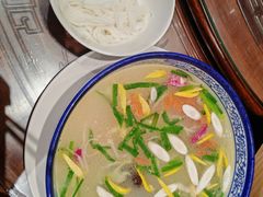 -香麒园·过桥米线·南湖雅宴