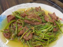 -山妹子铁锅炖